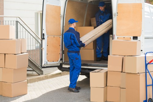 Customer complaint review for a man with van service