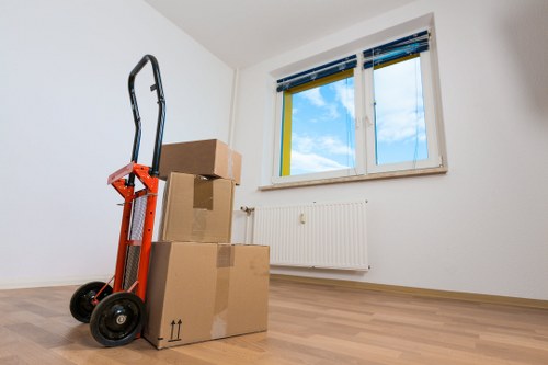 Packing fragile items for a Belgravia relocation